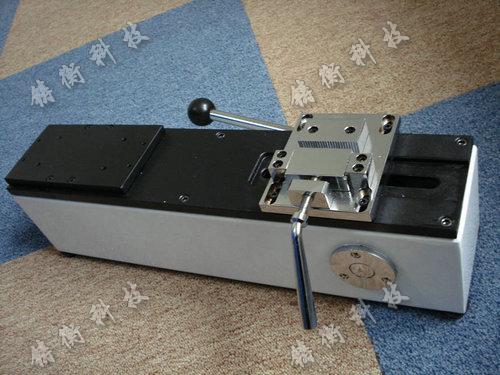 �ֶ���ʽ����̨ͼƬ